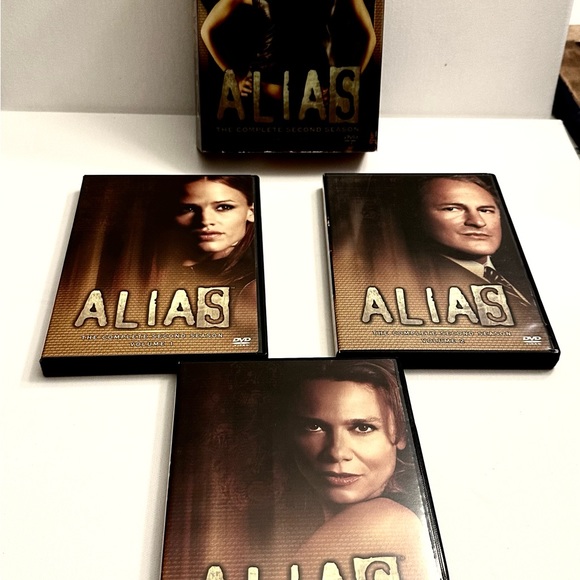 Alias -Complete Series - Picture 5 of 10